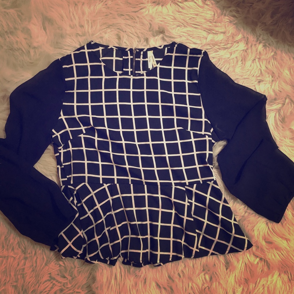 Black and White Long Sleeve Blouse Size XL